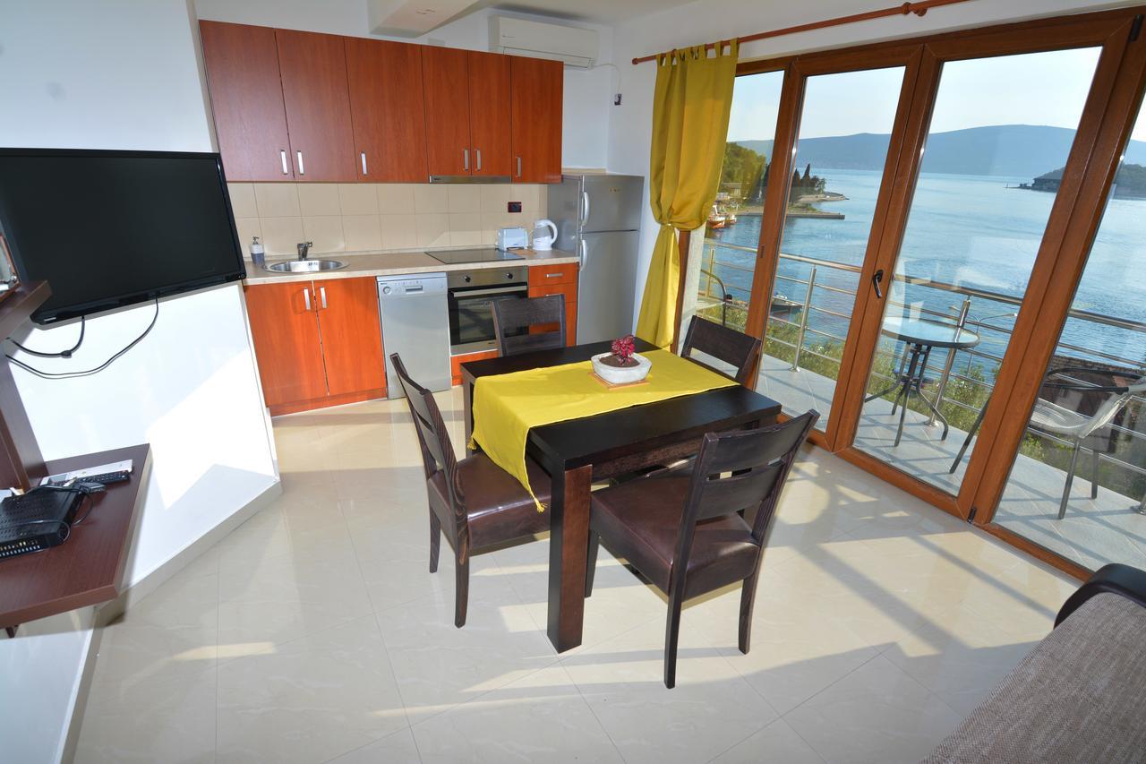 Tale House Montenegro Tivat Exterior photo
