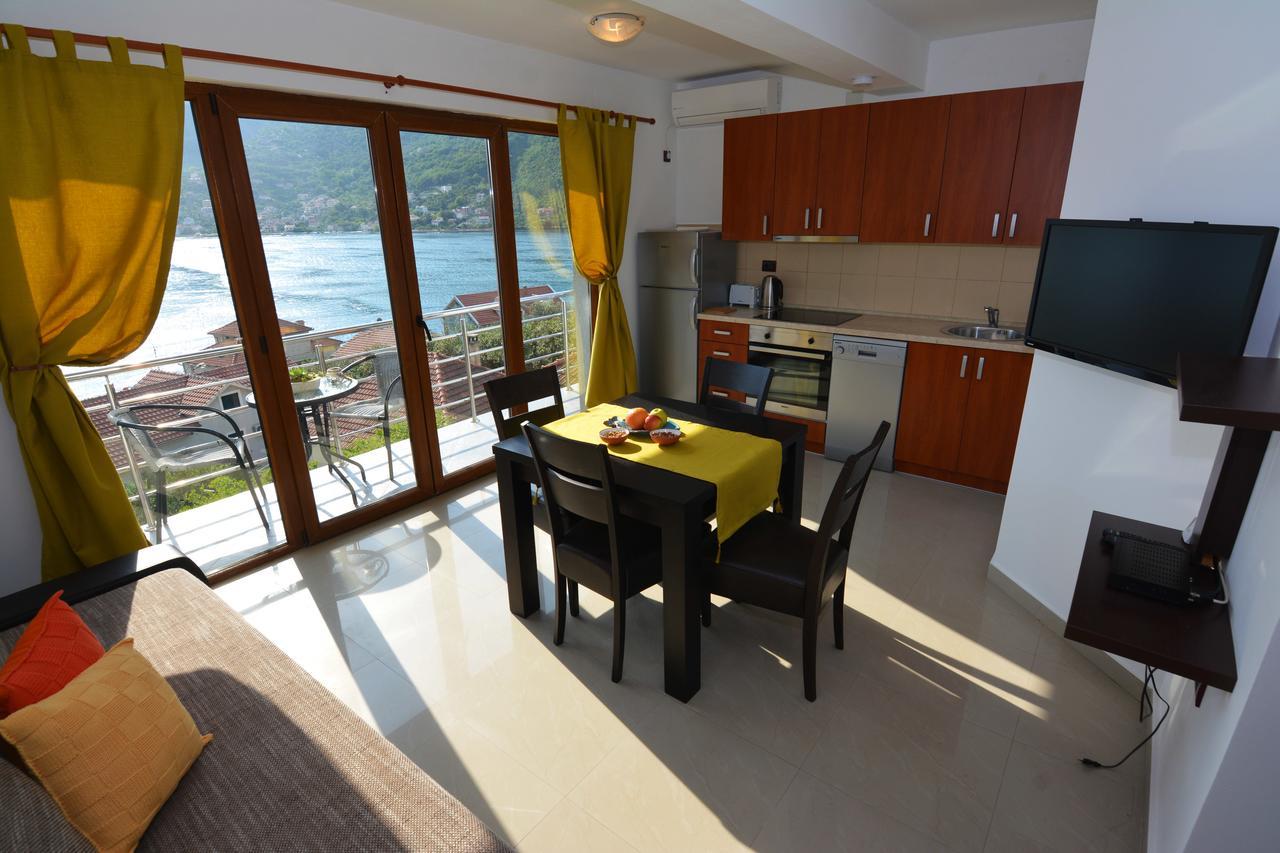 Tale House Montenegro Tivat Exterior photo